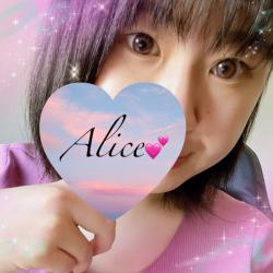 Alice (28)